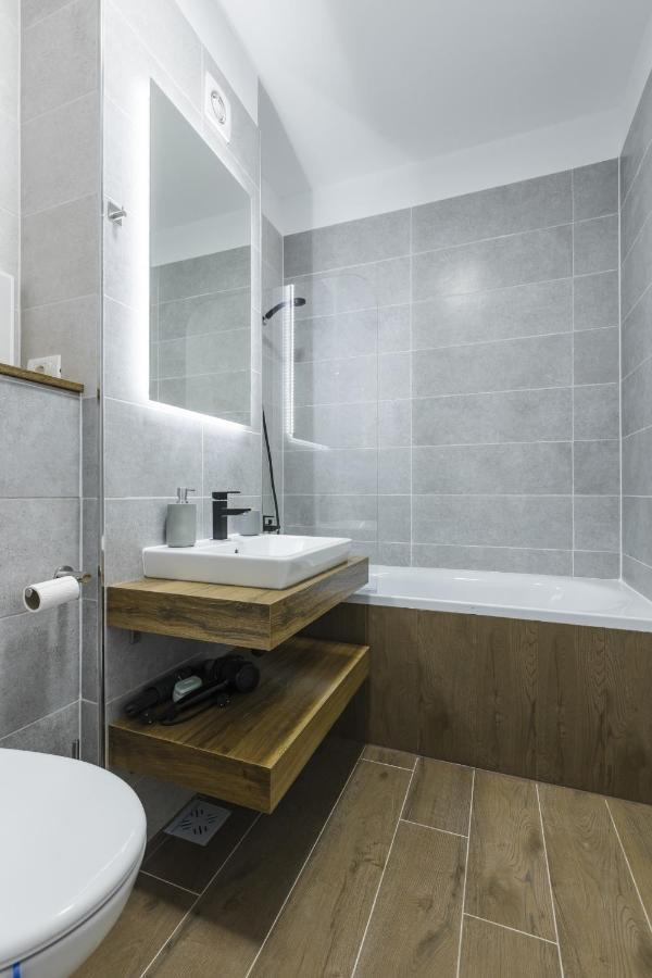 Apartment Near Iulius Mall With Balcony & Private Parking Timisoara Exterior photo